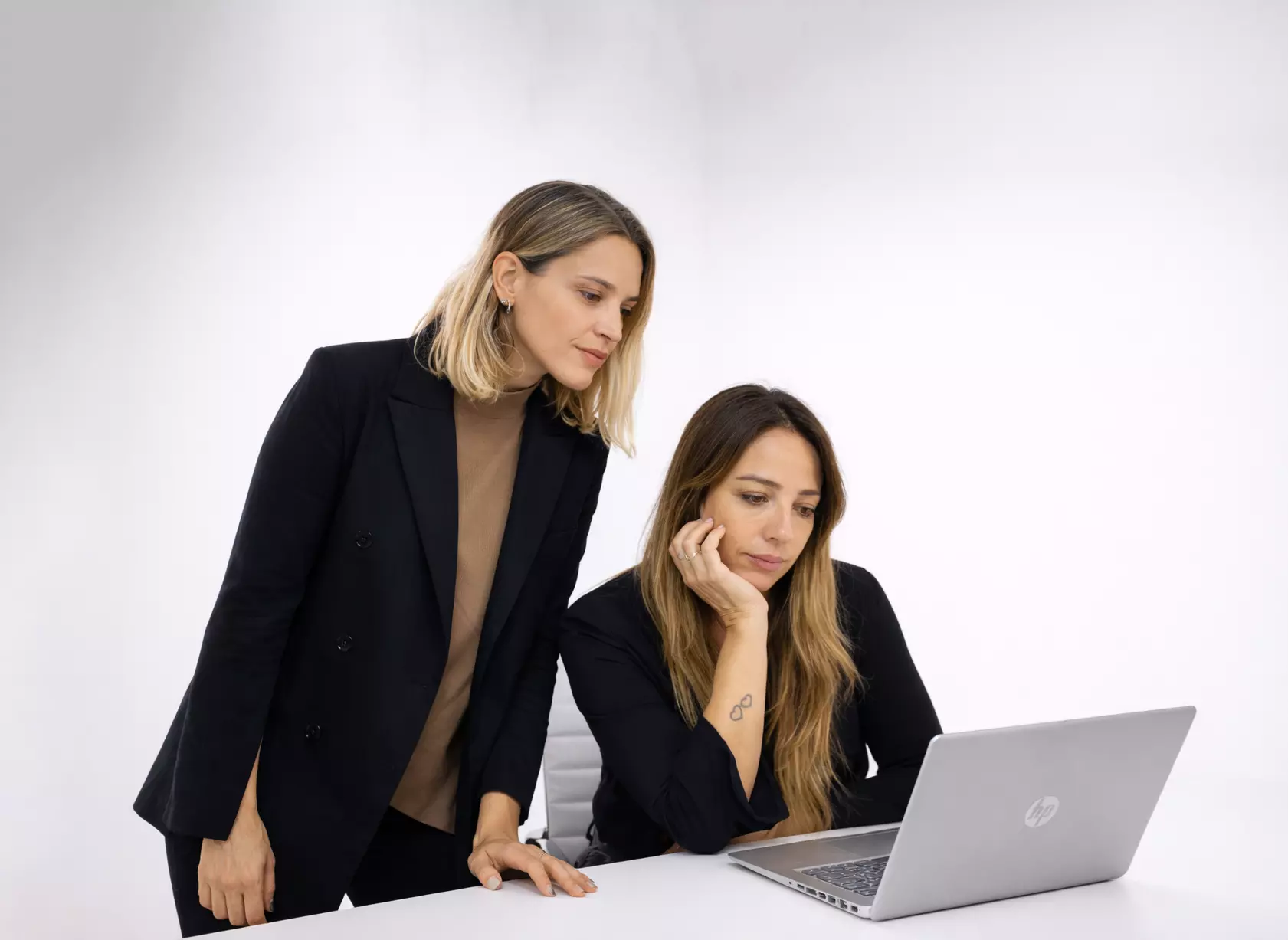 Encontrá nuestras membresías, pdfs y videos para que aprendas a como amcompañar al adulto mayor